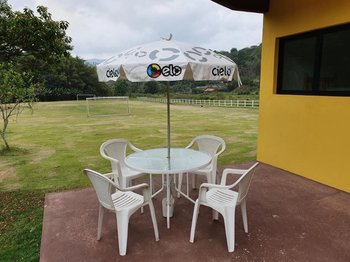 Espaco Casa Na Rocha Sao Jose dos Campos Luaran gambar